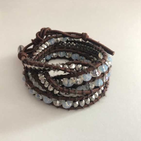 NWOT Brown, silvertone, and opal glass stretch beaded wrap bracelet adjustable - Picture 1 of 5